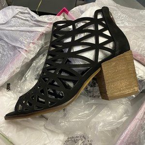 Vince Camuto KEVSTON Black Nubuck block Heel 🖤🤎